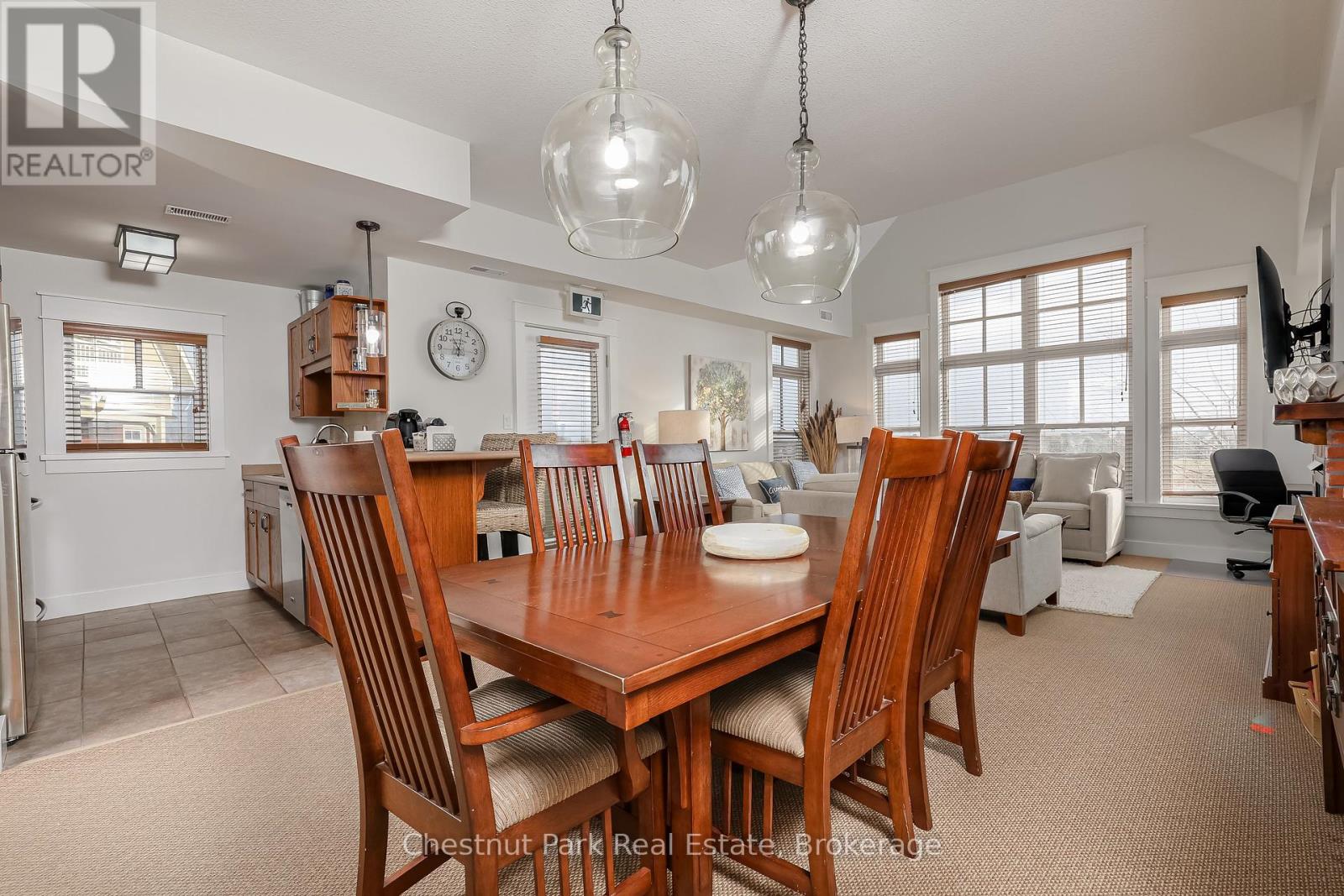 Photo 8 of 225 125 Fairway Court, Blue Mountains ON