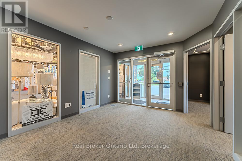 Photo 13 of 1 1525 16th Street E, Owen Sound ON