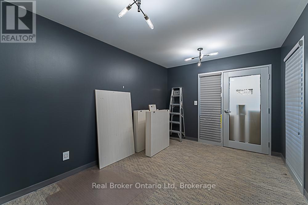 Photo 9 of 1 1525 16th Street E, Owen Sound ON