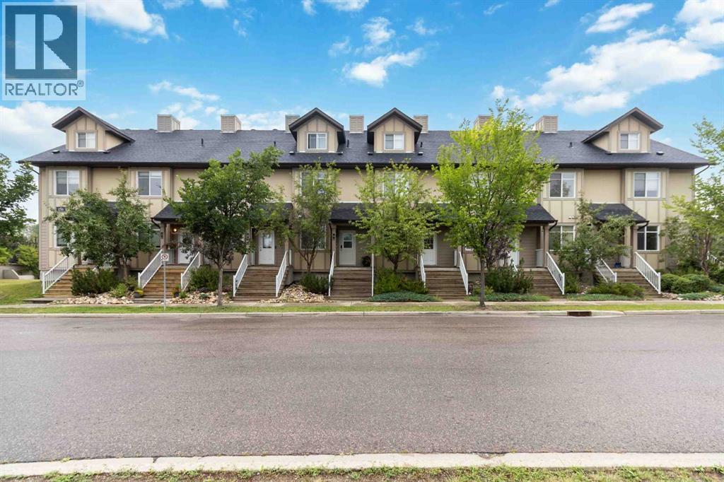 Photo 1 of 3 136 Fontaine Crescent, Fort Mcmurray AB