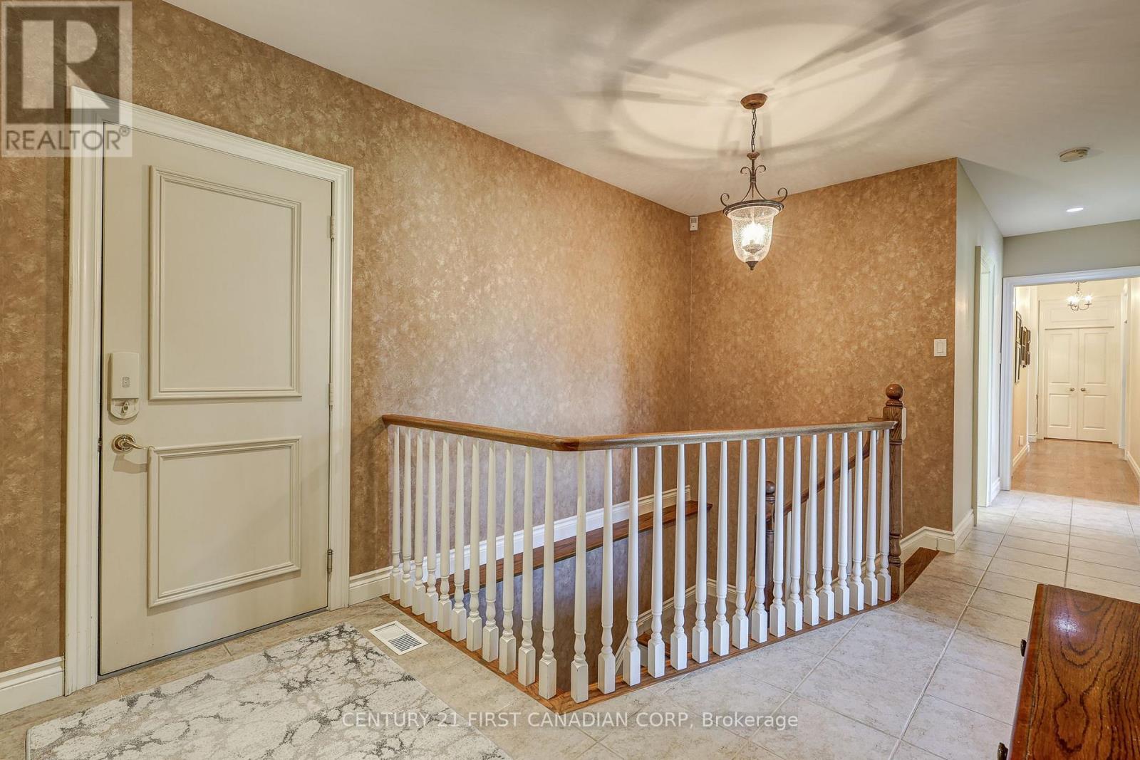 Photo 20 of 9430 Elviage Drive, London South ON