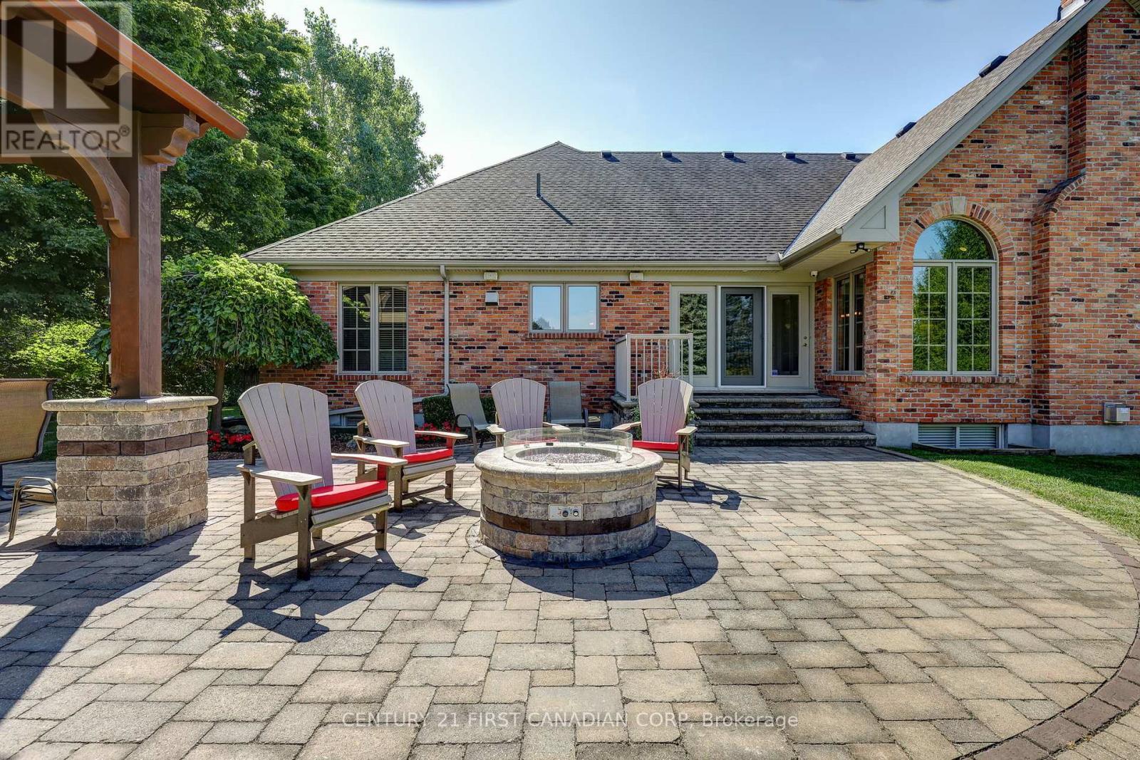 Photo 33 of 9430 Elviage Drive, London South ON