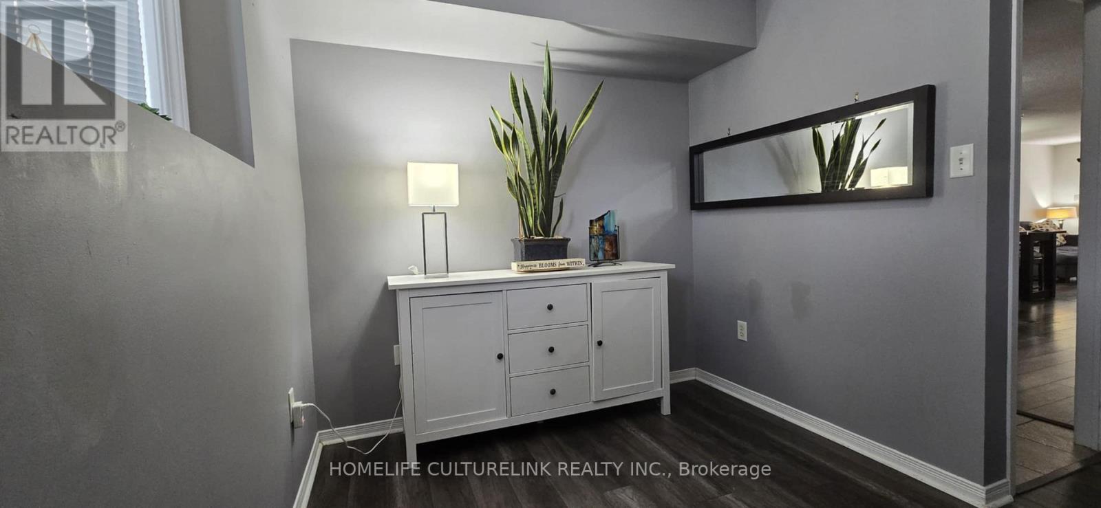 Photo 9 of 1 84 Petra Way E, Whitby ON