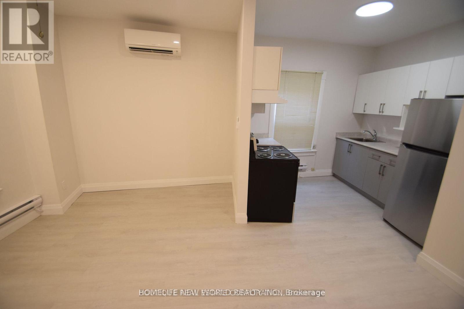 Photo 25 of 2 B 2218 Dundas Street W, Toronto ON