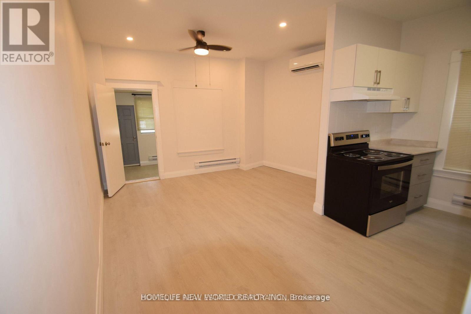 Photo 19 of 2 B 2218 Dundas Street W, Toronto ON