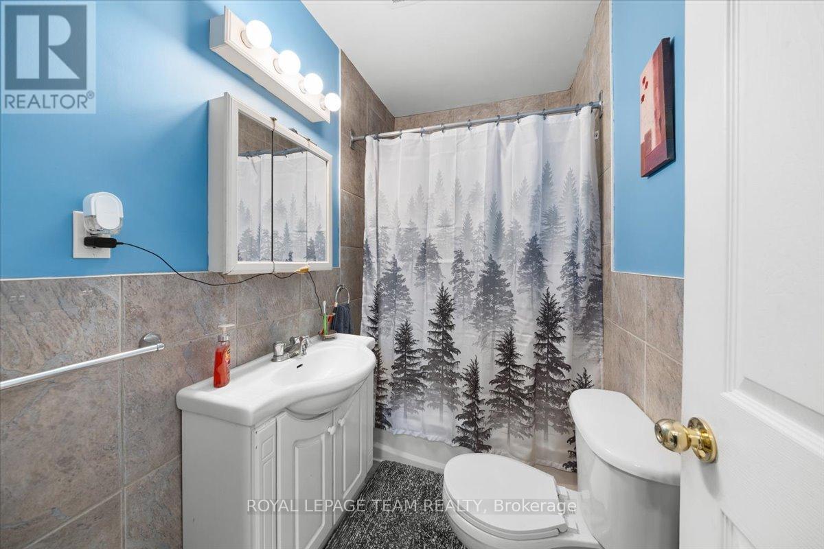 Photo 12 of 385 Daly Avenue, Ottawa ON