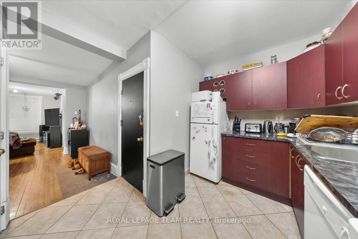 Photo 13 of 385 Daly Avenue, Ottawa ON