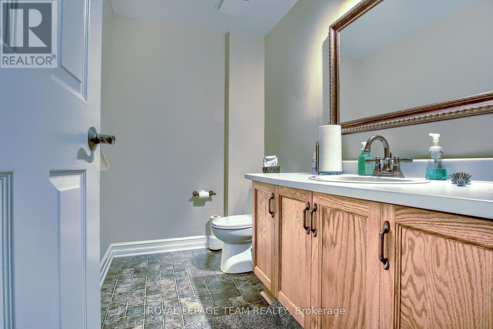 Photo 5 of 55 Mcgibbon Drive, Ottawa ON