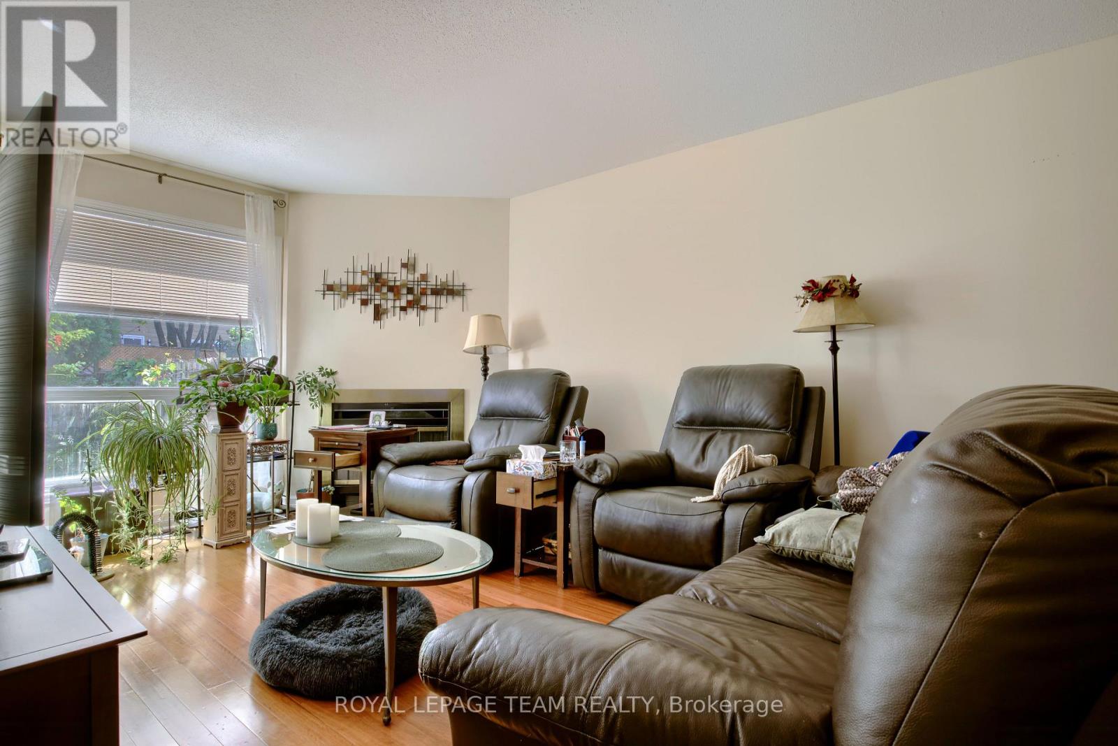 Photo 7 of 55 Mcgibbon Drive, Ottawa ON