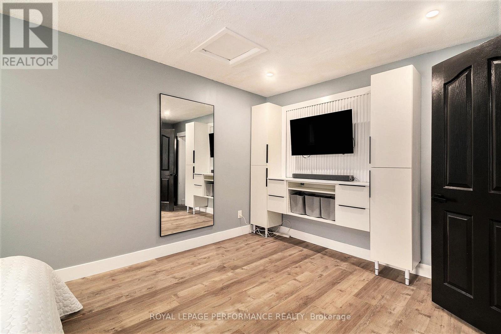 Photo 18 of 934 Galaxie Avenue, Ottawa ON