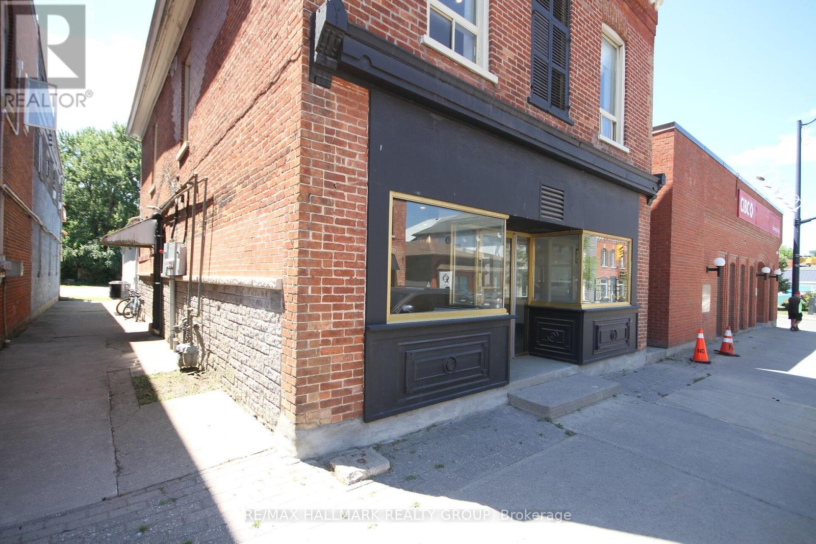 Photo 2 of 2nd Floor 128 Prescott Street, North Grenville ON