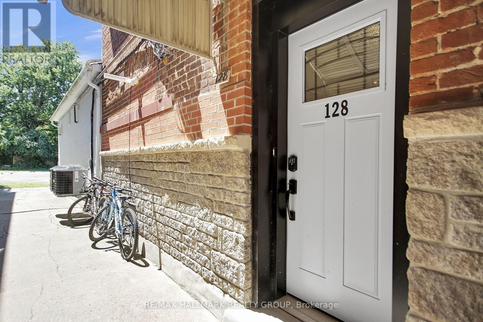 Photo 4 of 2nd Floor 128 Prescott Street, North Grenville ON