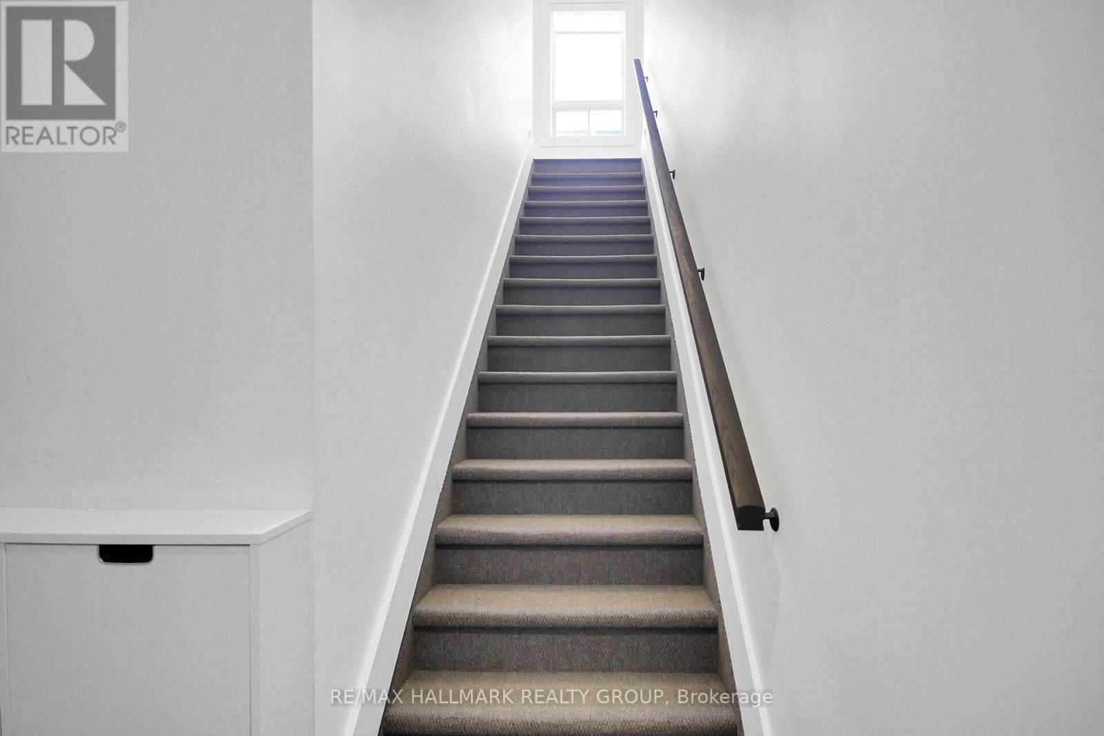 Photo 5 of 2nd Floor 128 Prescott Street, North Grenville ON
