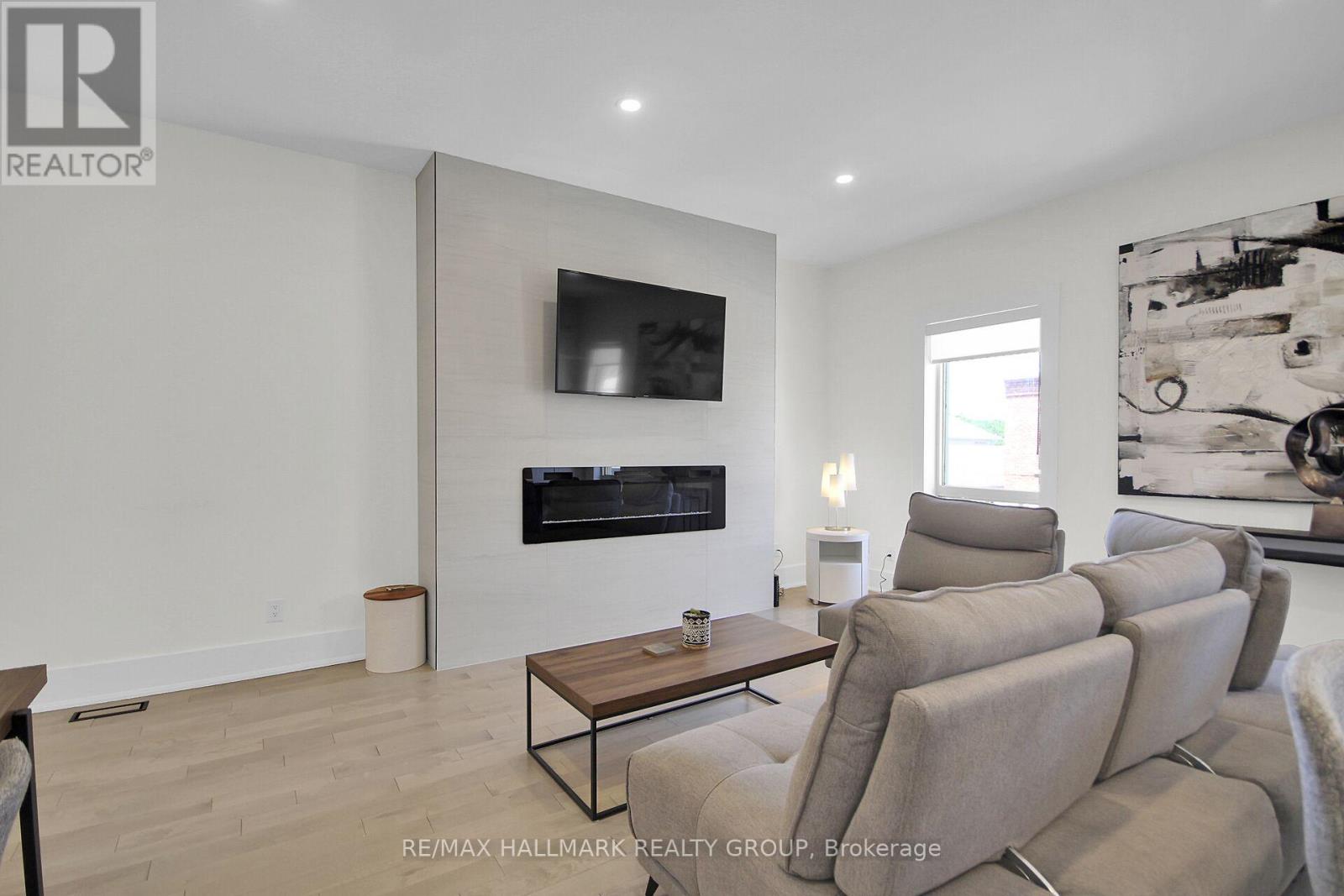 Photo 8 of 2nd Floor 128 Prescott Street, North Grenville ON