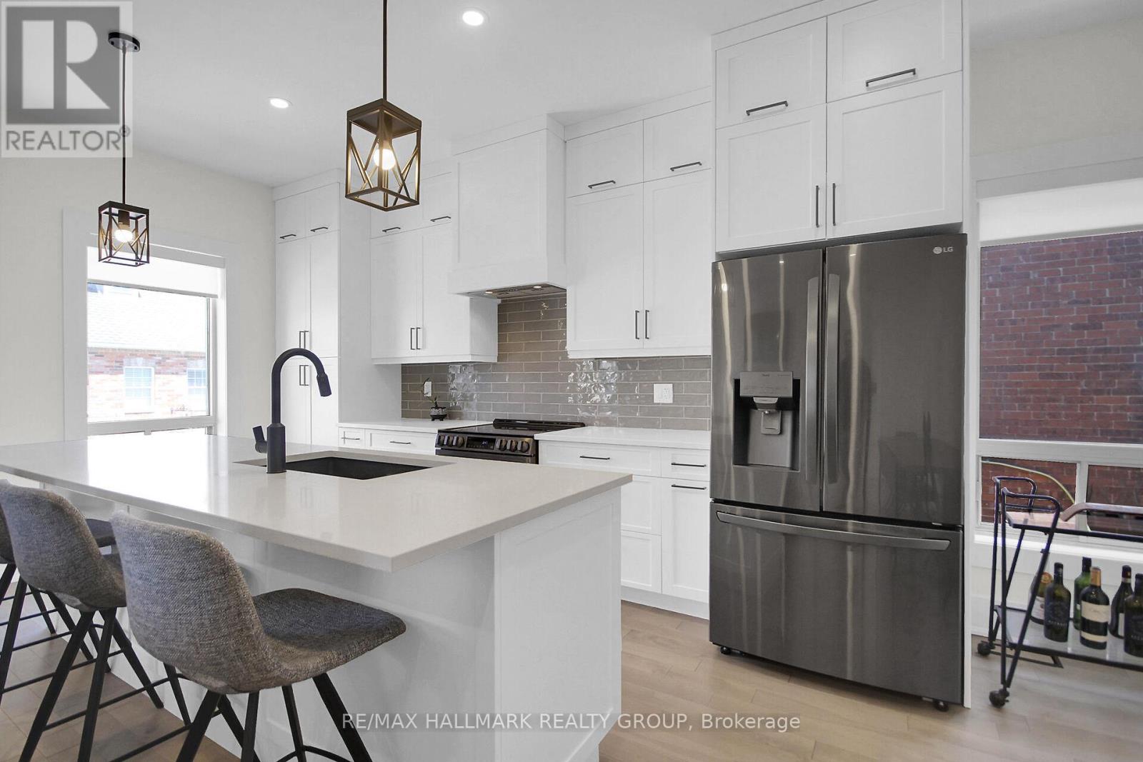 Photo 9 of 2nd Floor 128 Prescott Street, North Grenville ON