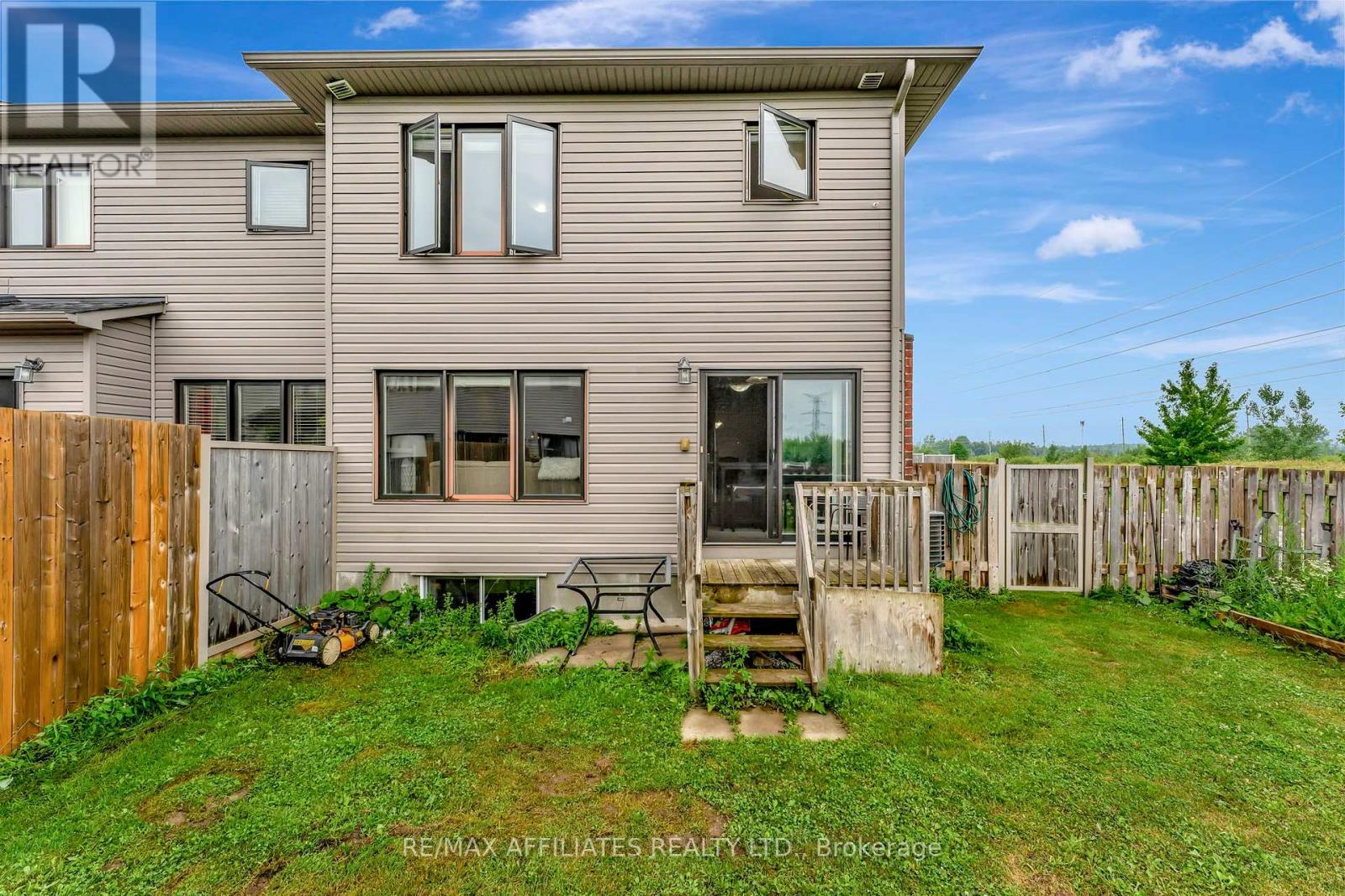 Photo 37 of 625 Trigoria Crescent, Ottawa ON