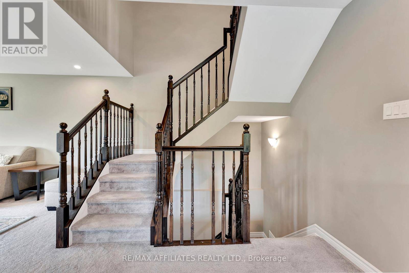 Photo 8 of 625 Trigoria Crescent, Ottawa ON