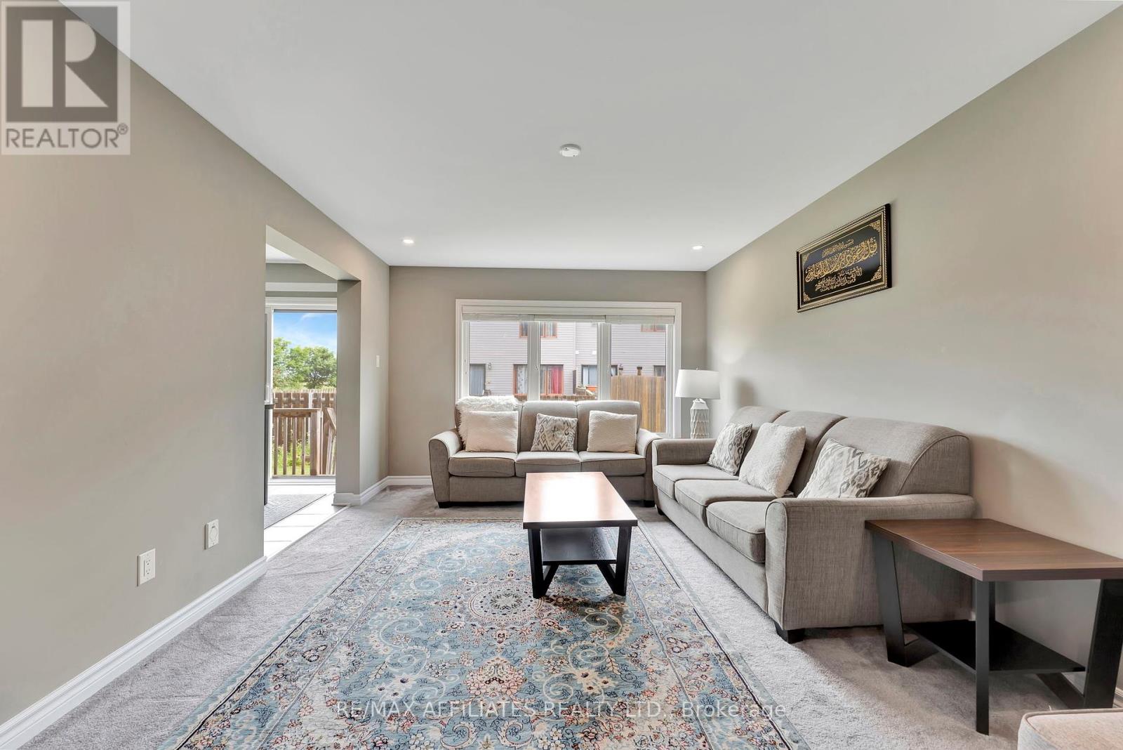 Photo 9 of 625 Trigoria Crescent, Ottawa ON