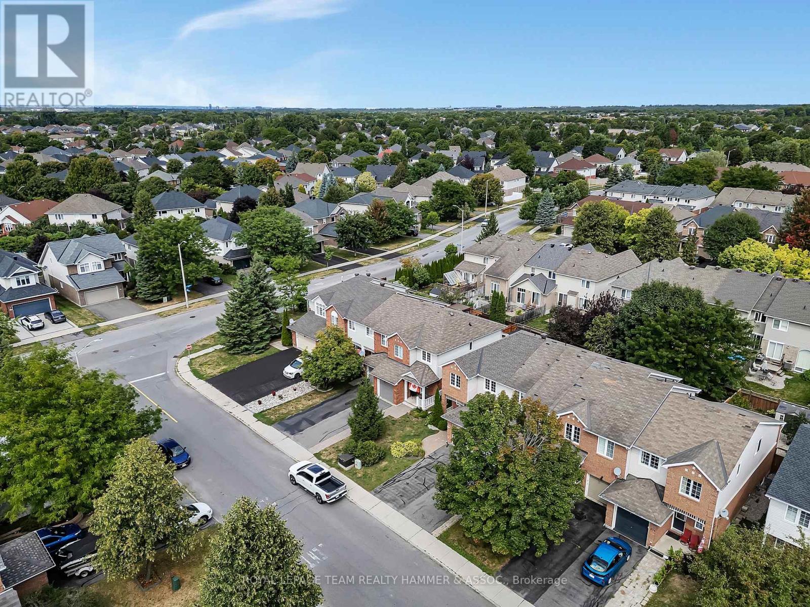 Photo 23 of 682 Wild Shore Crescent, Ottawa ON