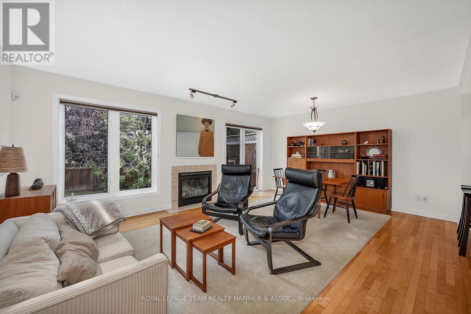 Photo 7 of 682 Wild Shore Crescent, Ottawa ON