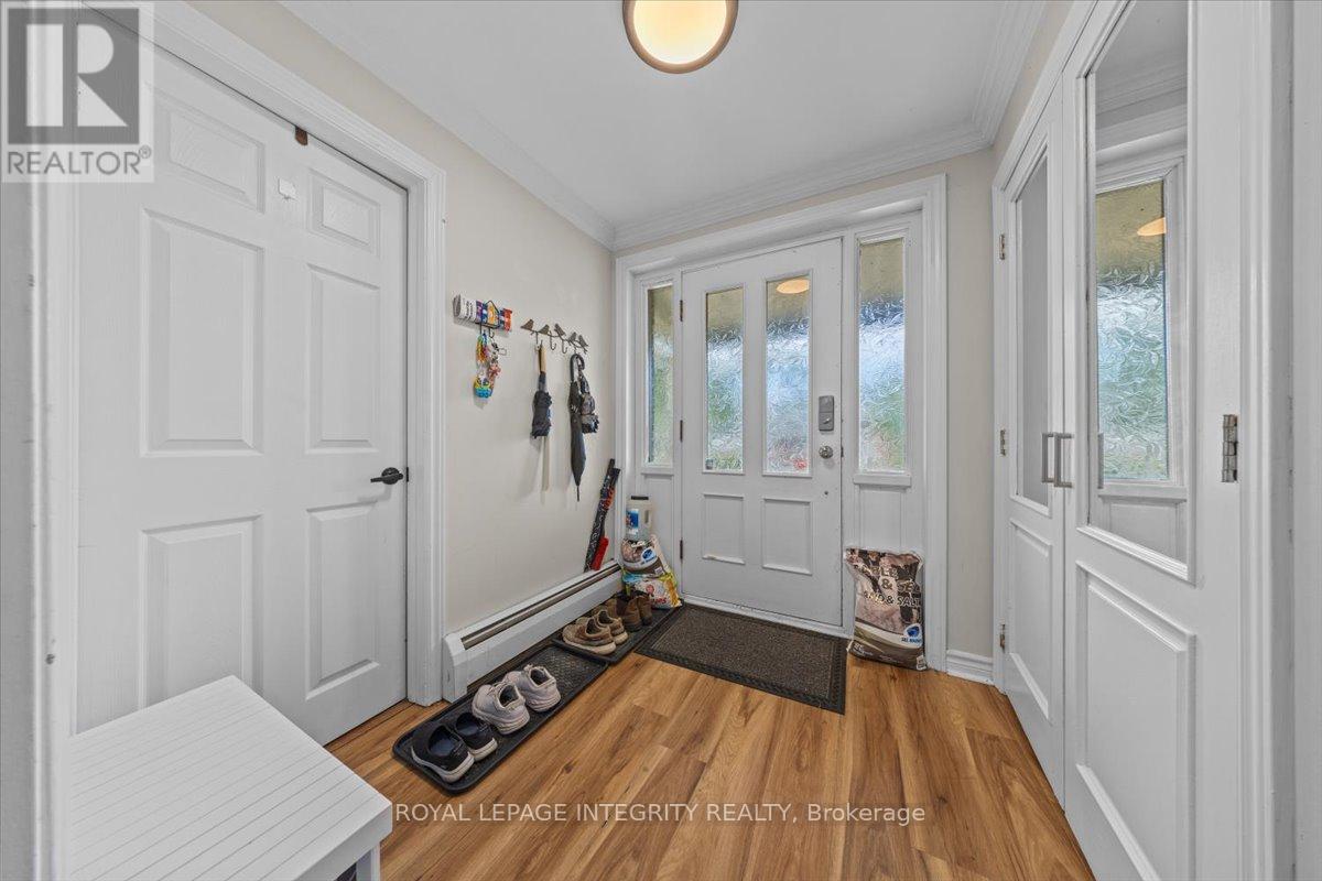 Photo 12 of 301 Zephyr Avenue, Ottawa ON