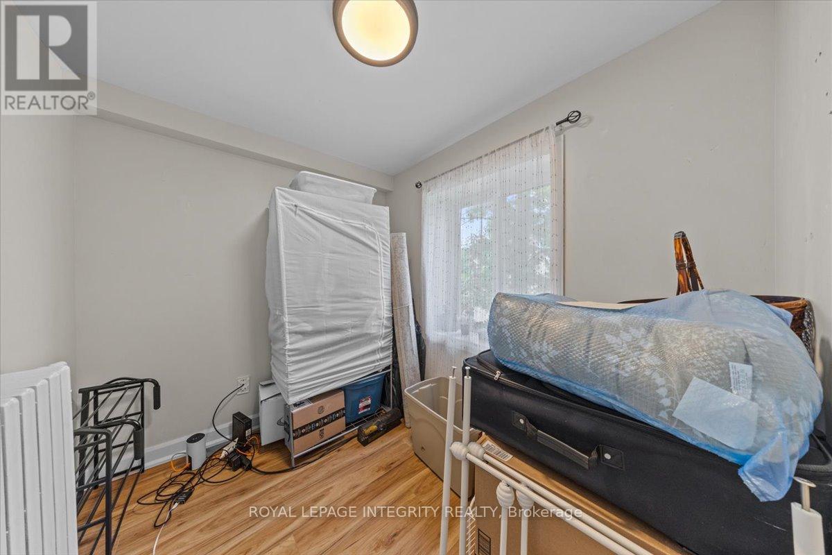Photo 13 of 301 Zephyr Avenue, Ottawa ON