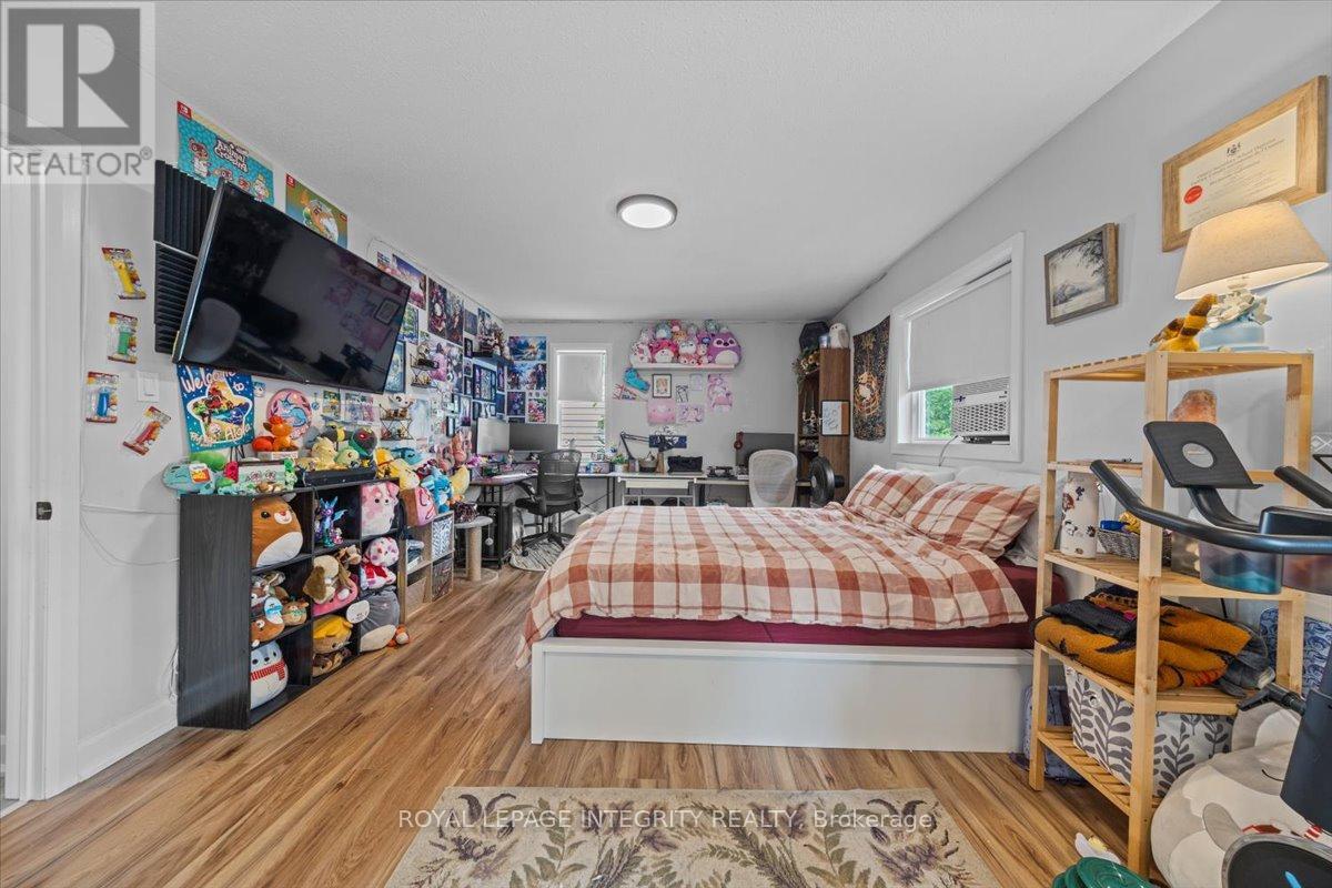 Photo 15 of 301 Zephyr Avenue, Ottawa ON