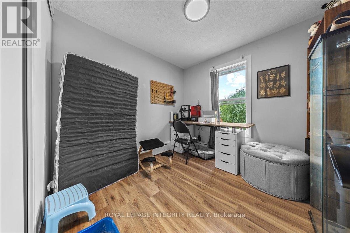 Photo 19 of 301 Zephyr Avenue, Ottawa ON