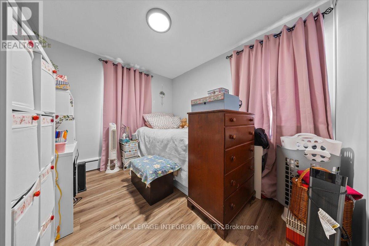 Photo 20 of 301 Zephyr Avenue, Ottawa ON
