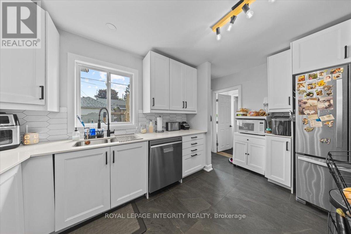 Photo 28 of 301 Zephyr Avenue, Ottawa ON