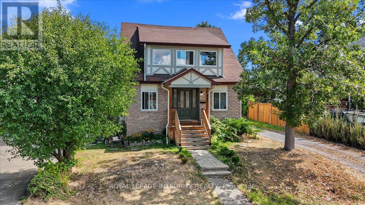 Photo 3 of 301 Zephyr Avenue, Ottawa ON