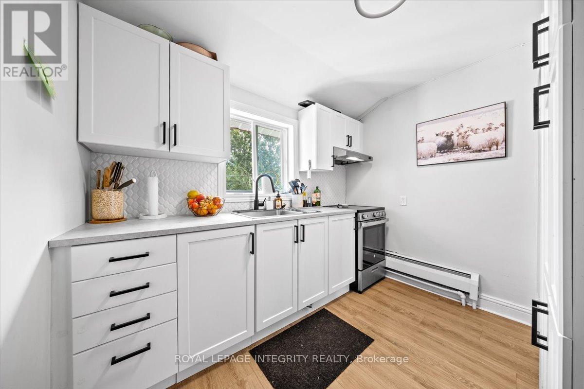 Photo 38 of 301 Zephyr Avenue, Ottawa ON