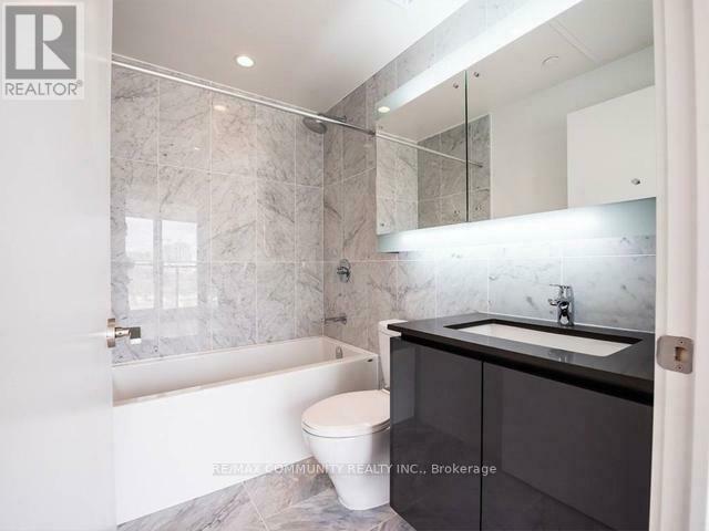 Photo 6 of 802 115 Mcmahon Drive, Toronto ON