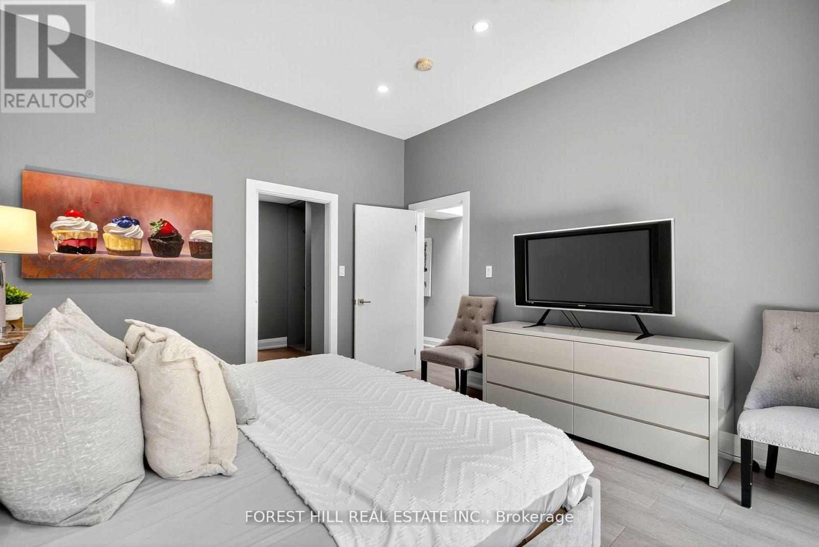Photo 17 of 9 Tadcaster Place, Toronto ON