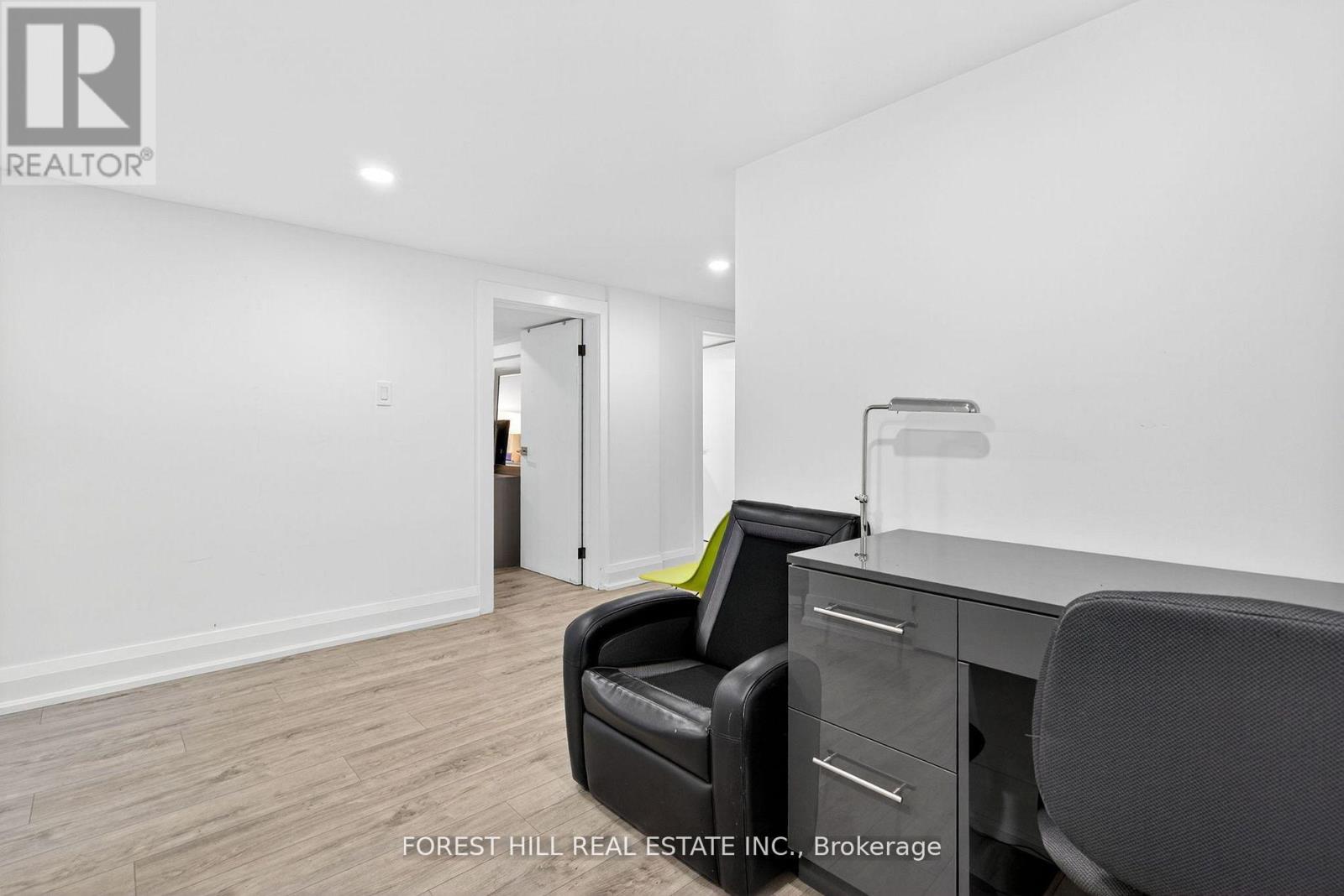 Photo 26 of 9 Tadcaster Place, Toronto ON