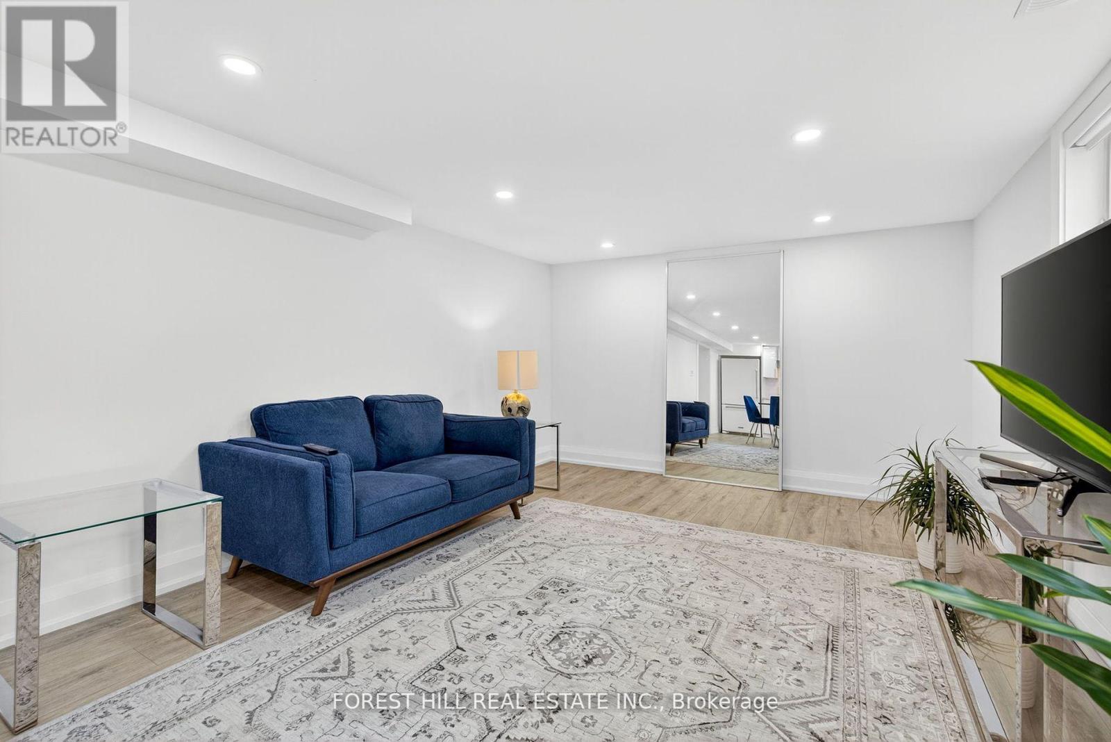 Photo 28 of 9 Tadcaster Place, Toronto ON