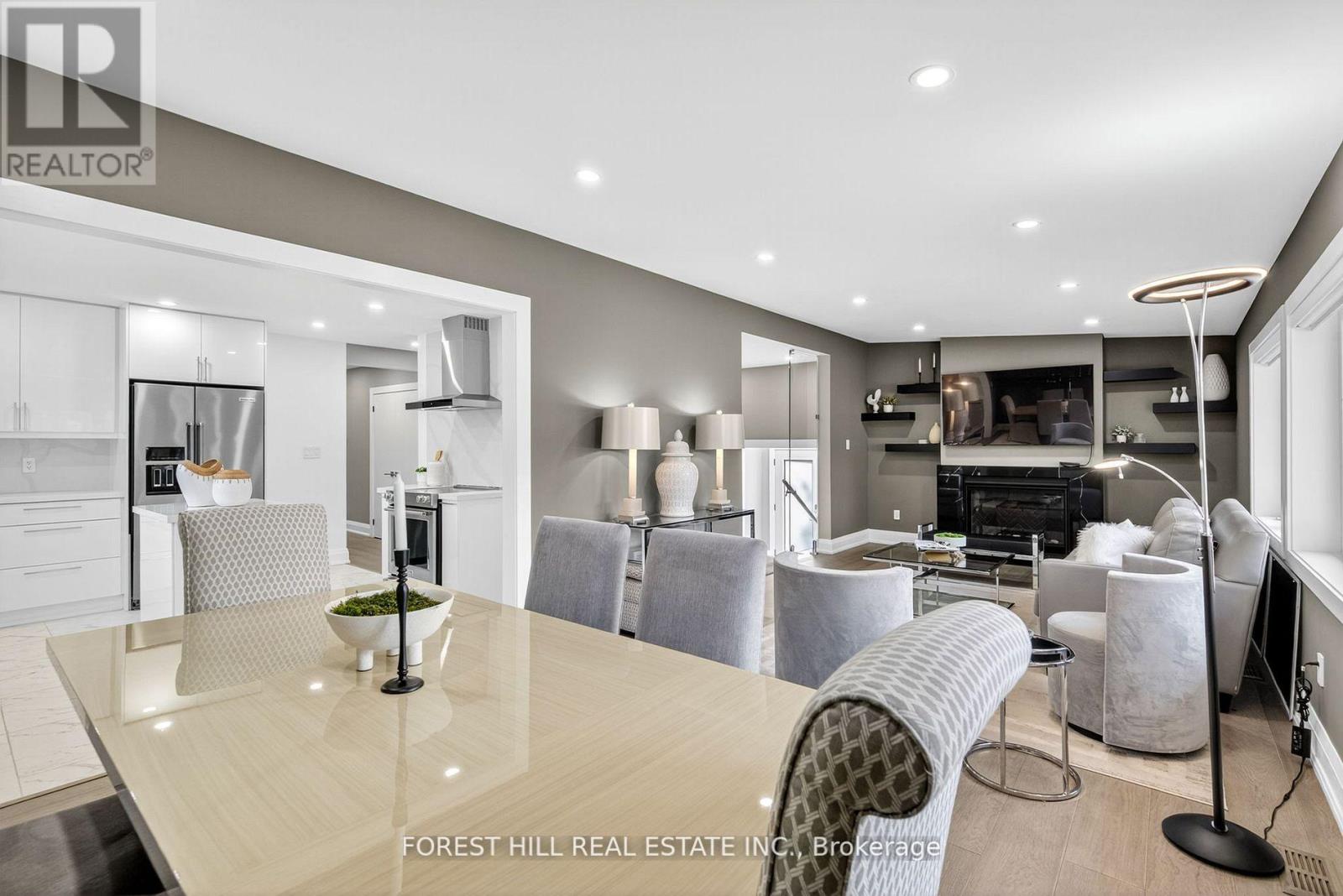 Photo 3 of 9 Tadcaster Place, Toronto ON