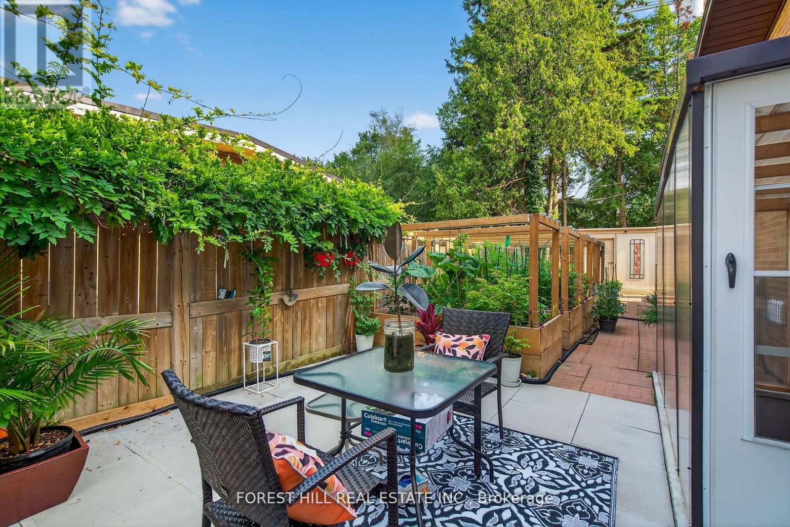 Photo 36 of 9 Tadcaster Place, Toronto ON