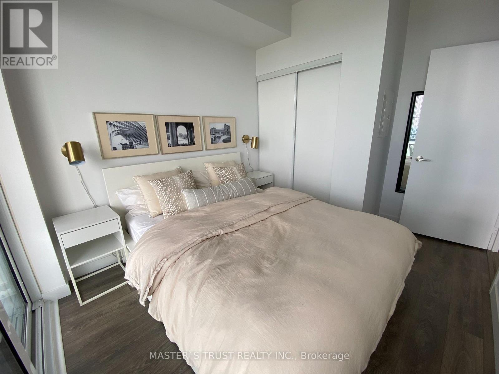 Photo 14 of 5007 8 Eglinton Avenue E, Toronto ON