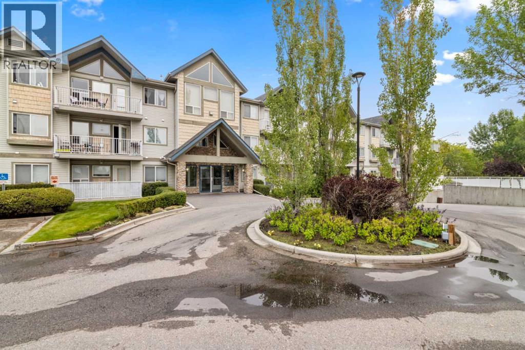 Photo 1 of 205 7 Harvest Gold Manor Ne, Calgary AB