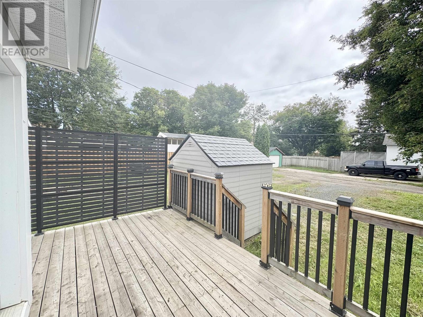 Photo 35 of 1218 Rosedale Ave, Thunder Bay ON