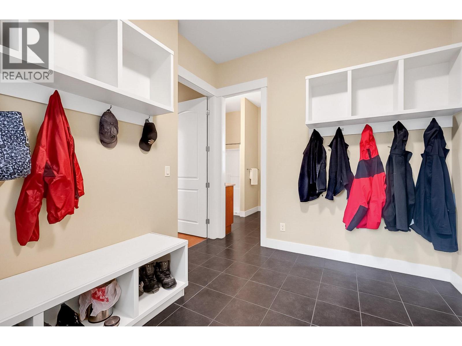 1760 Cheakamus Drive, Kamloops