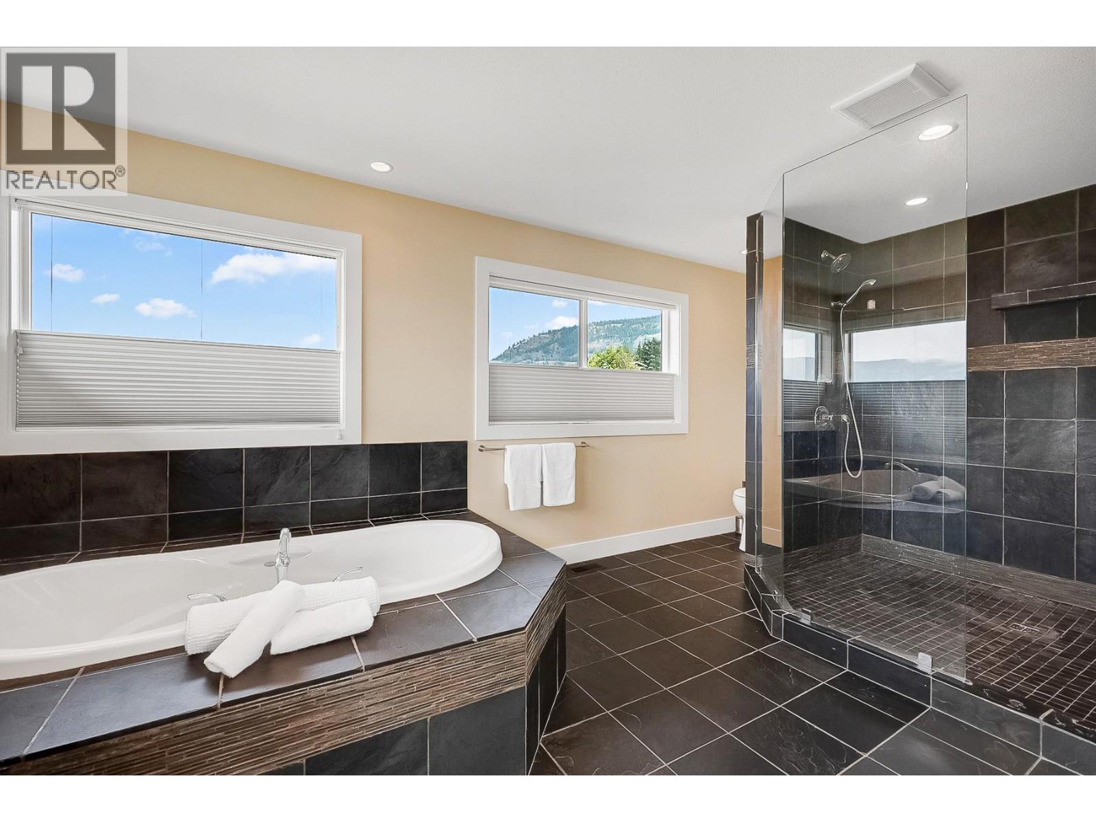 1760 Cheakamus Drive, Kamloops