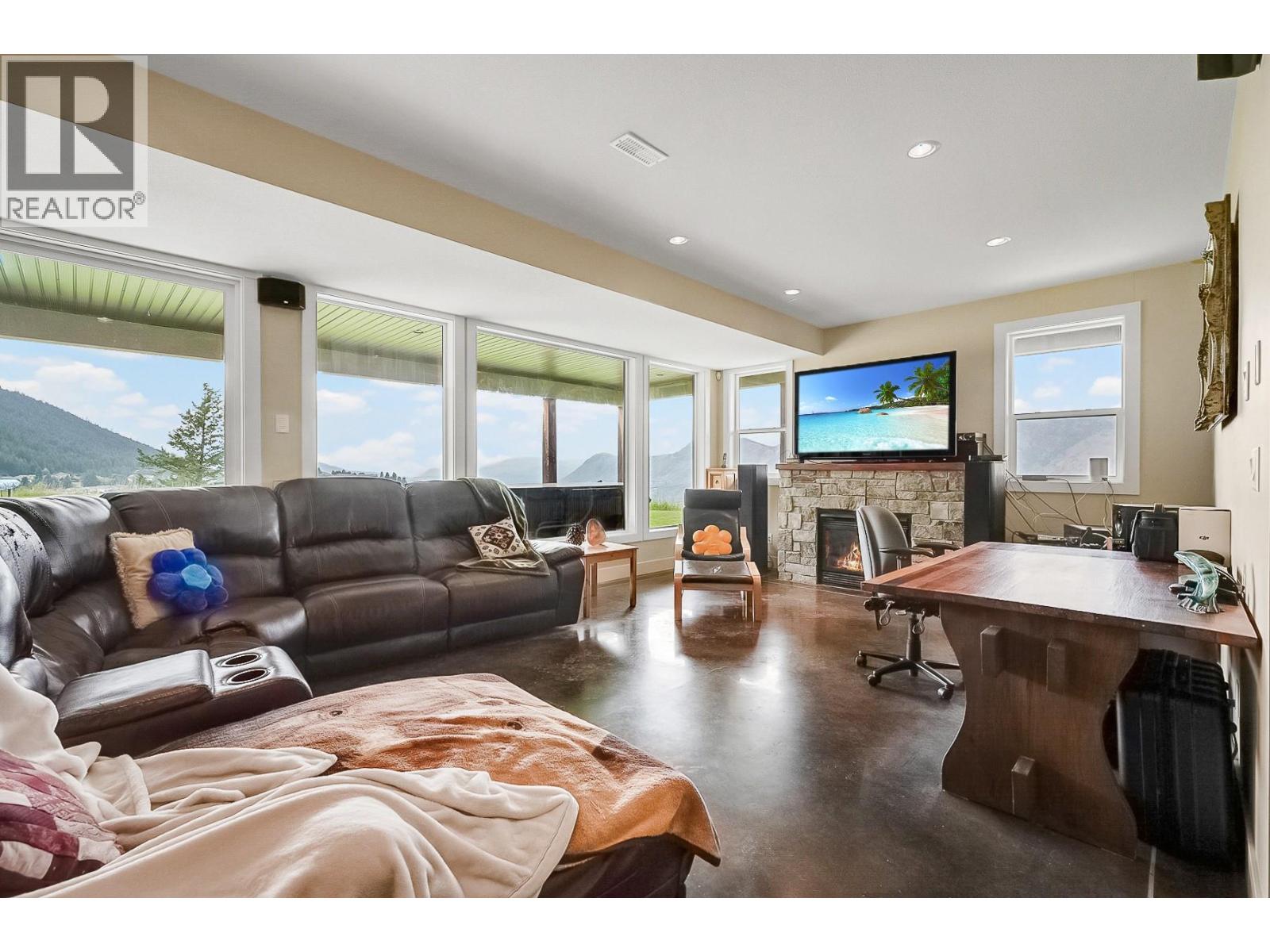 1760 Cheakamus Drive, Kamloops