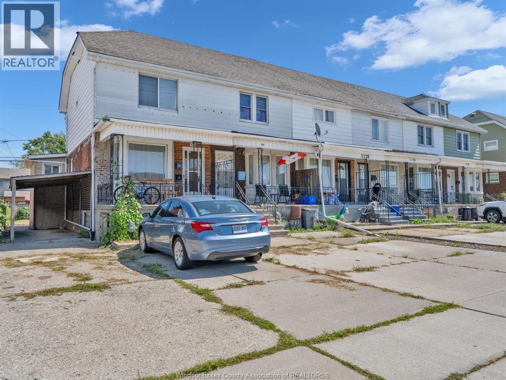 Photo 2 of 1124 Mercer Street, Windsor ON
