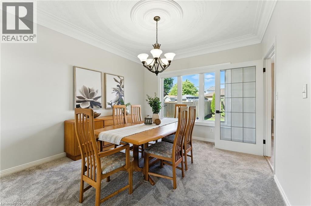 Photo 10 of 62 Zeller Drive, Kitchener ON