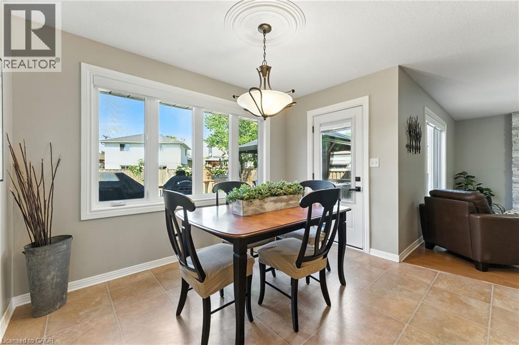 Photo 12 of 62 Zeller Drive, Kitchener ON