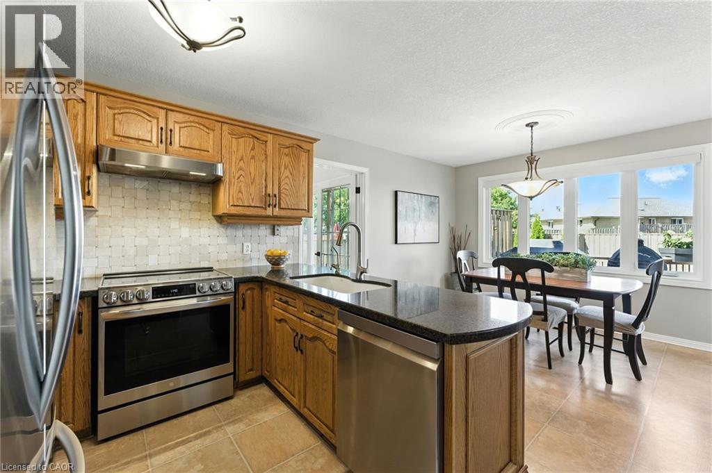 Photo 15 of 62 Zeller Drive, Kitchener ON