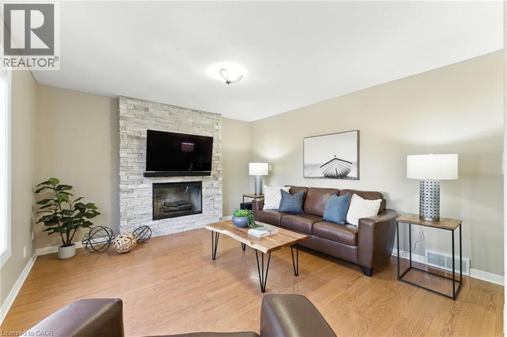 Photo 19 of 62 Zeller Drive, Kitchener ON