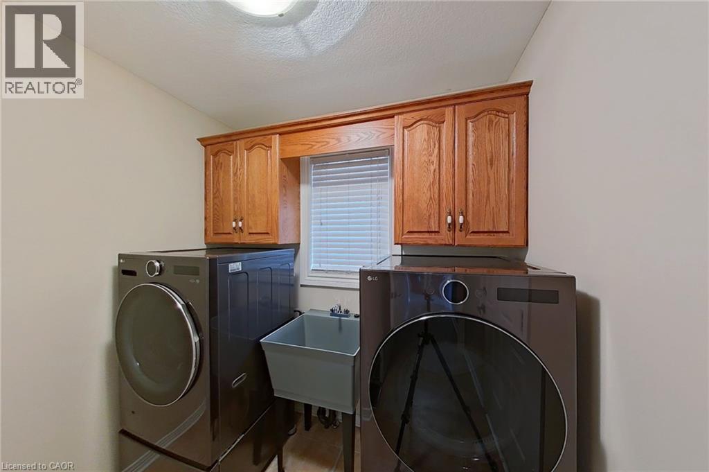 Photo 22 of 62 Zeller Drive, Kitchener ON